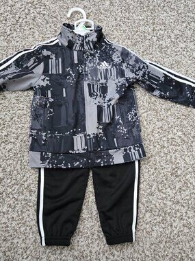 Baby Boy Clothes Size 18 Months 2 Piece Jump Suit Set